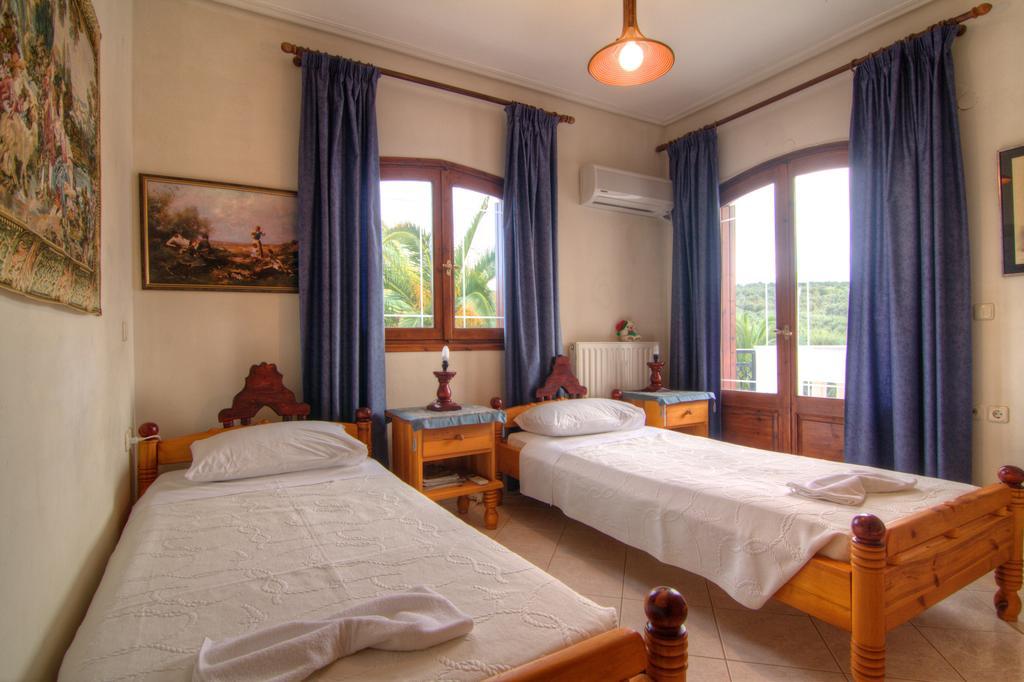 Villa Elena Crete Viranepiskopi Bilik gambar